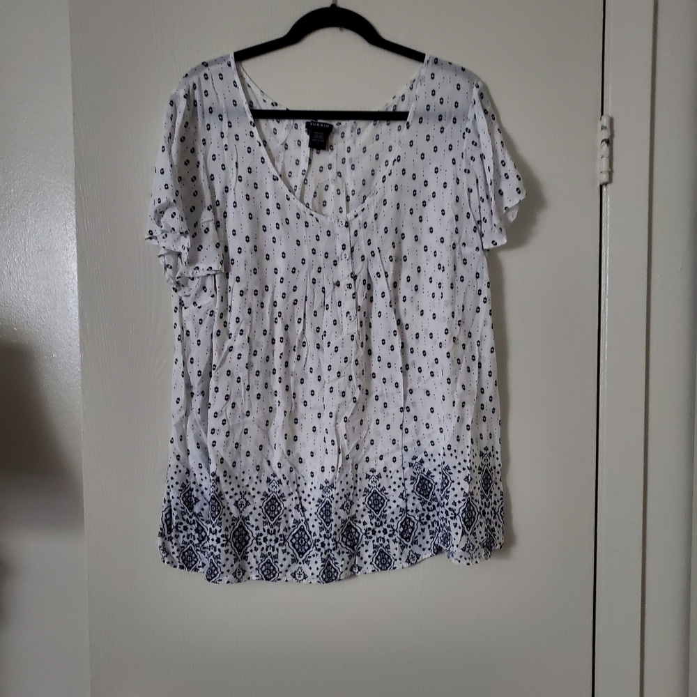 Torrid Black and White Patterned Blouse